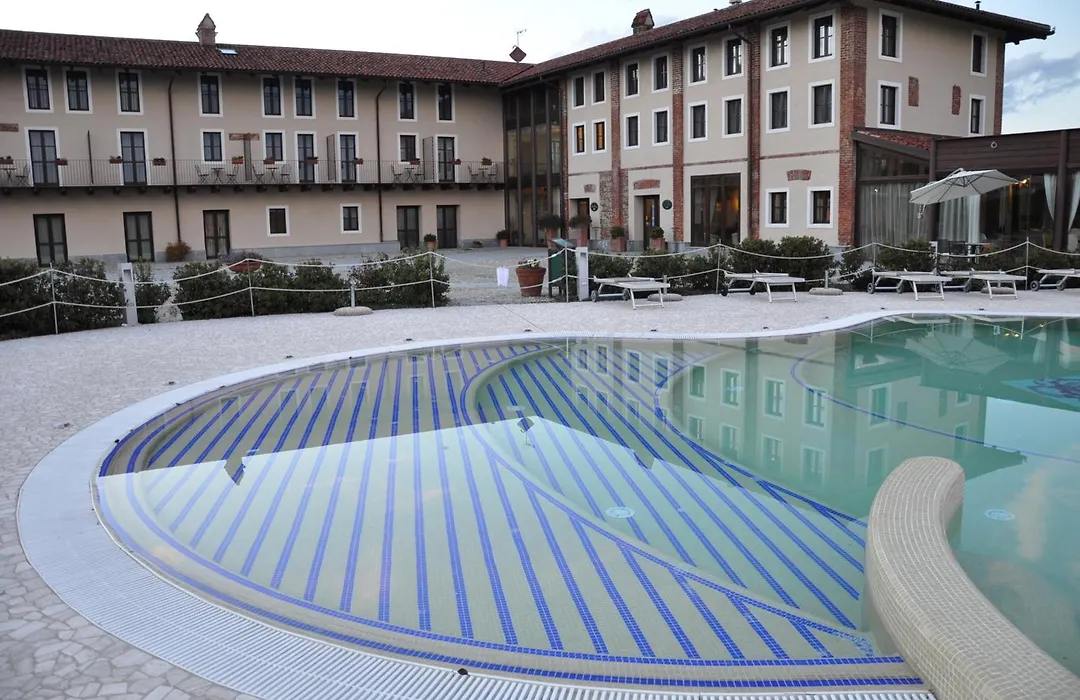 Relais Bella Rosina Pool&Spa-1